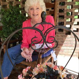 Meet your Posher, Hilda